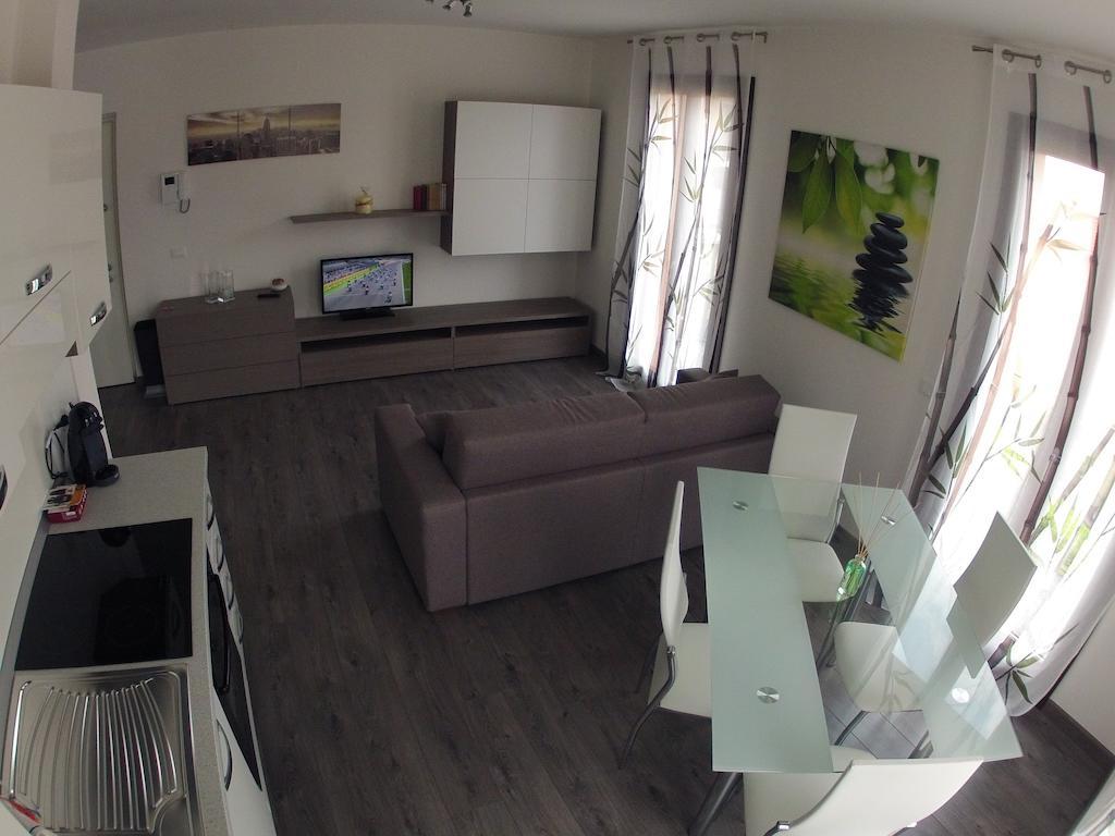 Il Nuovo Palazzotto Apartment Stresa Ruang foto