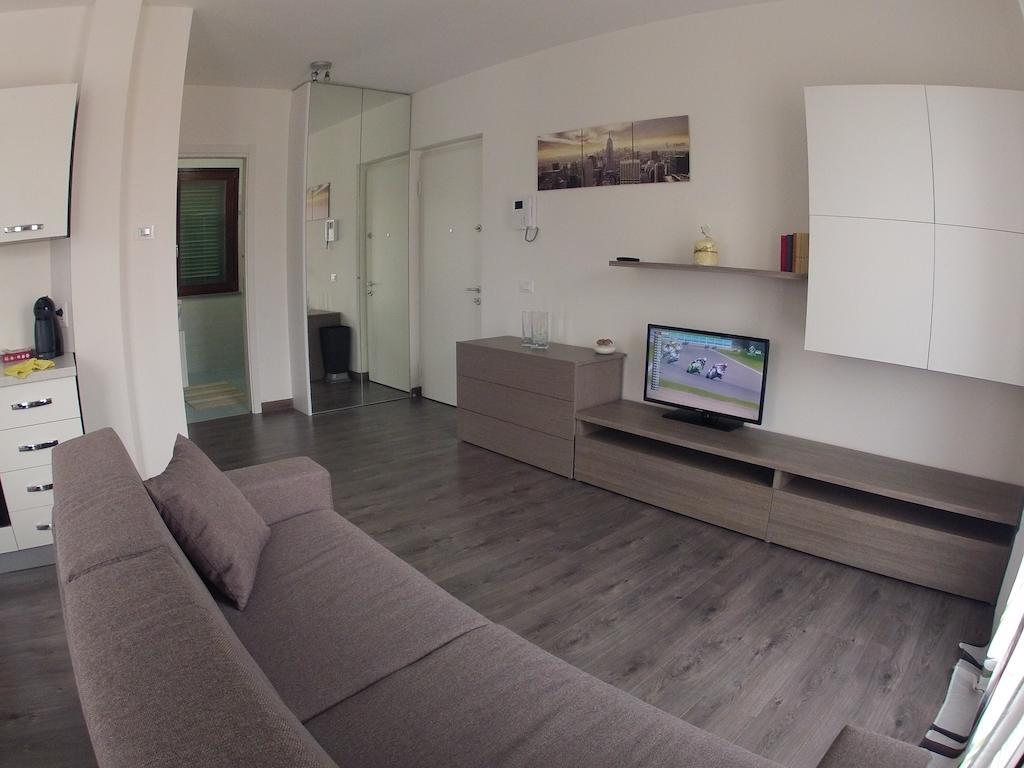 Il Nuovo Palazzotto Apartment Stresa Ruang foto